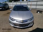 ✅ 2018 Chevrolet Volt Premier • VIN: 1G1RD6S58JU120431 • Lot: 70546173. Wystawiony na Copart z przebiegiem 72 291 mil. Bezpłatny archiwum sprzedaży aukcyjnych z USA i szczegółowy raport historii pojazdu na DreamBid. Zdjęcie 5.