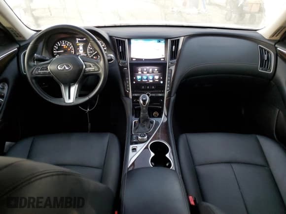 ✅ 2018 Infiniti Q50 Luxe • VIN: JN1CV7AP8JM240235 • Лот: 77586604. Опубликован ранее на Copart с пробегом 66 144 миль. Бесплатный доступ к архиву аукционных продаж из США и подробный отчёт об истории автомобиля на DreamBid. Изображение 8.