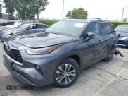 ✅ 2024 Toyota Highlander Hybrid XLE • VIN: 5TDKBRCH3RS638732 • Lot: 42737267. Wystawiony na IAAI z przebiegiem 10 356 mil. Bezpłatny archiwum sprzedaży aukcyjnych z USA i szczegółowy raport historii pojazdu na DreamBid. Zdjęcie 2.