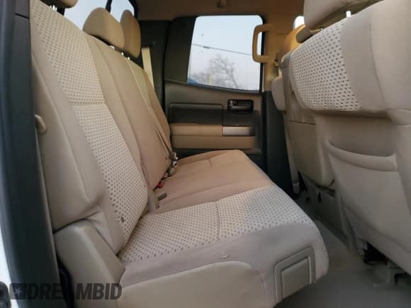 ✅ 2010 Toyota Tundra • VIN: 5TFUY5F11AX112421 • Lot: 92582615. Listed on Copart with 154,153 mi. Free auction sales archive from the USA and detailed vehicle history report at DreamBid. Image 10.