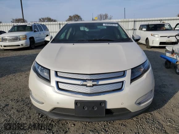✅ 2014 Chevrolet Volt • VIN: 1G1RH6E42EU161036 • Lot: 84046814. Wystawiony na Copart z przebiegiem 156 718 mil. Bezpłatny archiwum sprzedaży aukcyjnych z USA i szczegółowy raport historii pojazdu na DreamBid. Zdjęcie 5.
