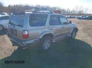 ✅ 2001 Toyota 4Runner SR5 • VIN: JT3HN86R010347164 • Lot: 43833379. Wystawiony na IAAI z przebiegiem 204 882 mil. Bezpłatny archiwum sprzedaży aukcyjnych z USA i szczegółowy raport historii pojazdu na DreamBid. Zdjęcie 4.