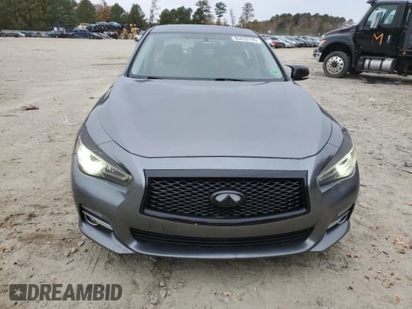 ✅ 2015 Infiniti Q50 Premium • VIN: JN1BV7APXFM345653 • Lot: 85433745. Wystawiony na Copart z przebiegiem 104 564 mil. Bezpłatny archiwum sprzedaży aukcyjnych z USA i szczegółowy raport historii pojazdu na DreamBid. Zdjęcie 5.