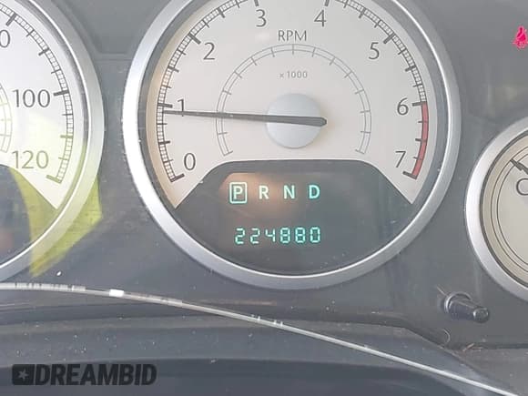 ✅ 2010 Chrysler Town & Country Touring Plus • VIN: 2A4RR8D15AR405688 • Lot: 43183852. Wystawiony na IAAI z przebiegiem 224 880 mil. Bezpłatny archiwum sprzedaży aukcyjnych z USA i szczegółowy raport historii pojazdu na DreamBid. Zdjęcie 15.