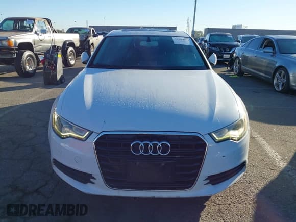 ✅ 2015 Audi A6 Premium • VIN: WAUCFAFC0FN017764 • Lot: 43904692. Wystawiony na IAAI z przebiegiem 142 040 mil. Bezpłatny archiwum sprzedaży aukcyjnych z USA i szczegółowy raport historii pojazdu na DreamBid. Zdjęcie 6.