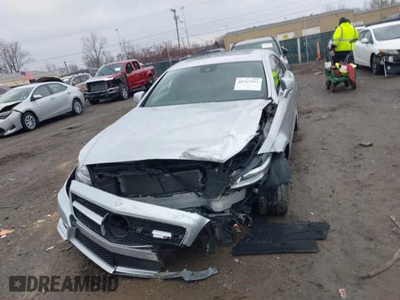 ✅ 2014 Mercedes-Benz CLS 550 • VIN: WDDLJ9BB9EA099809 • Lot: 41565193. Listed on IAAI with 61,768 mi. Free auction sales archive from the USA and detailed vehicle history report at DreamBid. Image 12.