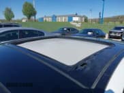 ✅ 2017 Mercedes-Benz E 300 Luxury • VIN: WDDZF4KB7HA123723 • Lot: 42023983. Wystawiony na IAAI z przebiegiem 84 531 mil. Bezpłatny archiwum sprzedaży aukcyjnych z USA i szczegółowy raport historii pojazdu na DreamBid. Zdjęcie 6.