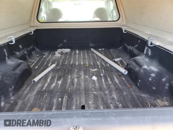 ✅ 2006 Ford F-250 XL • VIN: 1FTNF21576EA68835 • Lot: 48218335. Listed on Copart with 91,998 mi. Free auction sales archive from the USA and detailed vehicle history report at DreamBid. Image 10.