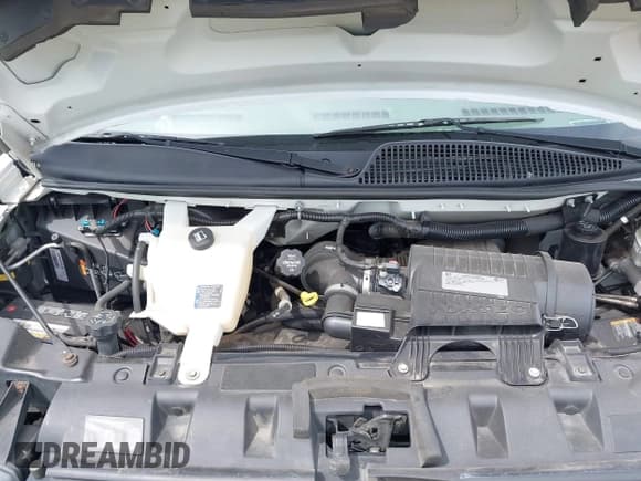 ✅ 2018 Chevrolet Express Cargo • VIN: 1GCWGAFG2J1194414 • Lot: 42780705. Listed on IAAI with 142,943 mi. Free auction sales archive from the USA and detailed vehicle history report at DreamBid. Image 10.