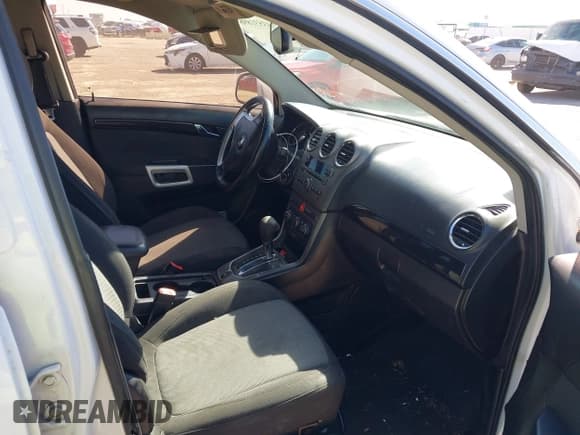 ✅ 2014 Chevrolet Captiva Sport LT • VIN: 3GNAL3EK2ES597862 • Lot: 43531898. Wystawiony na IAAI z przebiegiem 168 910 mil. Bezpłatny archiwum sprzedaży aukcyjnych z USA i szczegółowy raport historii pojazdu na DreamBid. Zdjęcie 5.