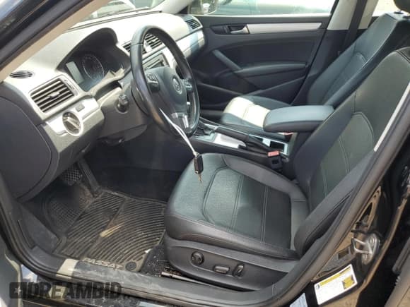 ✅ 2012 Volkswagen Passat SE • VIN: 1VWBP7A34CC107932 • Lot: 66758165. Listed on Copart with 232,718 mi. Free auction sales archive from the USA and detailed vehicle history report at DreamBid. Image 7.