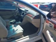 ✅ 2006 Toyota Solara SE • VIN: 4T1CE38P86U609366 • Lot: 42520987. Wystawiony na IAAI z przebiegiem 241 107 mil. Bezpłatny archiwum sprzedaży aukcyjnych z USA i szczegółowy raport historii pojazdu na DreamBid. Zdjęcie 5.