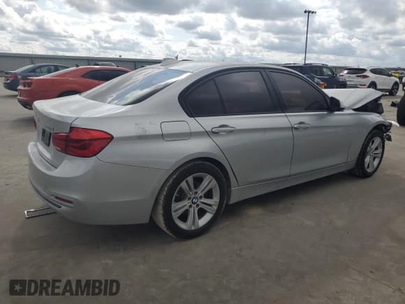 ✅ 2016 BMW 3 Series 328d • VIN: WBA8E5C50GK388321 • Lot: 64688484. Listed on Copart with 112,916 mi. Free auction sales archive from the USA and detailed vehicle history report at DreamBid. Image 3.