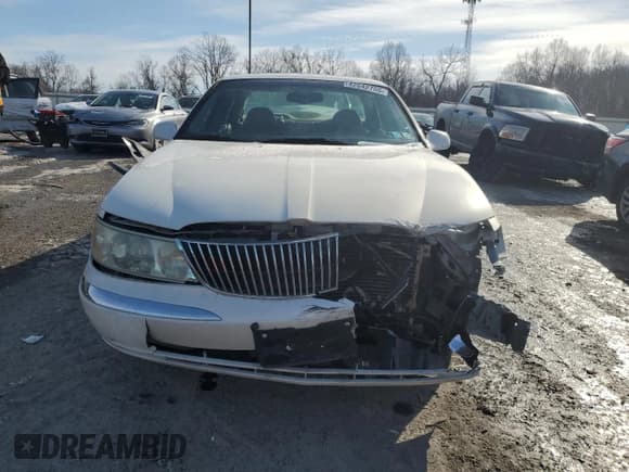 ✅ 2002 Lincoln Continental • VIN: 1LNHM97V42Y620508 • Лот: 42642755. Опубликован ранее на Copart с пробегом Не указан. Бесплатный доступ к архиву аукционных продаж из США и подробный отчёт об истории автомобиля на DreamBid. Изображение 5.