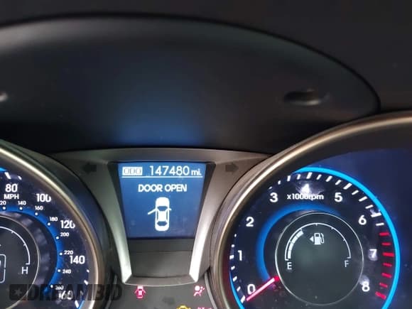 ✅ 2013 Hyundai Genesis Coupe 2.0T • VIN: KMHHT6KD8DU091672 • Lot: 42540590. Wystawiony na IAAI z przebiegiem 147 480 mil. Bezpłatny archiwum sprzedaży aukcyjnych z USA i szczegółowy raport historii pojazdu na DreamBid. Zdjęcie 7.