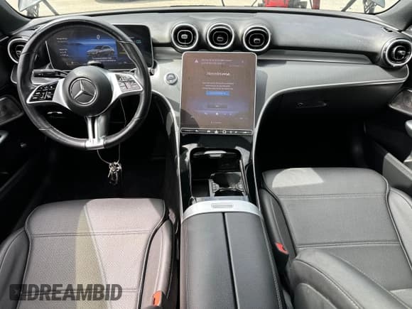 ✅ 2024 Mercedes-Benz C 300 • VIN: W1KAF4HB1RR184850 • Lot: 63047705. Wystawiony na Copart z przebiegiem 25 664 mil. Bezpłatny archiwum sprzedaży aukcyjnych z USA i szczegółowy raport historii pojazdu na DreamBid. Zdjęcie 8.