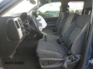 ✅ 2018 Chevrolet Silverado 1500 LT • VIN: 2GCVKREC8J1110744 • Lot: 90481935. Wystawiony na Copart z przebiegiem 97 776 mil. Bezpłatny archiwum sprzedaży aukcyjnych z USA i szczegółowy raport historii pojazdu na DreamBid. Zdjęcie 7.