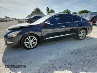✅ 2015 Nissan Altima S • VIN: 1N4BL3AP9FC158668 • Lot: 64988405. Listed on Copart with 165,541 mi. Free auction sales archive from the USA and detailed vehicle history report at DreamBid. Image 1.