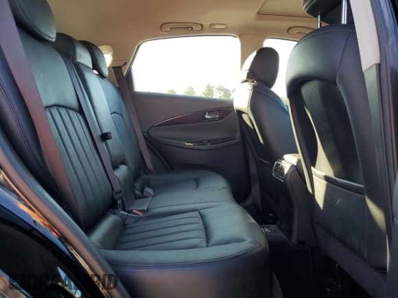 ✅ 2011 Infiniti EX Journey • VIN: JN1AJ0HR3BM851471 • Lot: 70120895. Wystawiony na Copart z przebiegiem 158 521 mil. Bezpłatny archiwum sprzedaży aukcyjnych z USA i szczegółowy raport historii pojazdu na DreamBid. Zdjęcie 11.