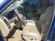 ✅ 2010 Dodge 1500 ST • VIN: 1D7RV1GT5AS181056 • Lot: 70719315. Wystawiony na Copart z przebiegiem 212 249 mil. Bezpłatny archiwum sprzedaży aukcyjnych z USA i szczegółowy raport historii pojazdu na DreamBid. Zdjęcie 7.