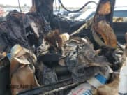 ✅ 2022 Toyota Tundra Limited • VIN: 5TFJA5DB7NX055330 • Lot: 51812465. Wystawiony na Copart z przebiegiem Nie podano. Bezpłatny archiwum sprzedaży aukcyjnych z USA i szczegółowy raport historii pojazdu na DreamBid. Zdjęcie 10.