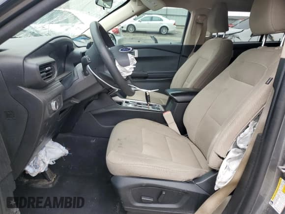 ✅ 2021 Ford Explorer • VIN: 1FMSK7BH5MGB28029 • Lot: 71401394. Wystawiony na Copart z przebiegiem 84 351 mil. Bezpłatny archiwum sprzedaży aukcyjnych z USA i szczegółowy raport historii pojazdu na DreamBid. Zdjęcie 7.