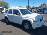 ✅ 2010 Jeep Patriot Sport • VIN: 1J4NT2GA2AD525914 • Лот: 42662052. Опубликован ранее на IAAI с пробегом 92 326 миль. Бесплатный доступ к архиву аукционных продаж из США и подробный отчёт об истории автомобиля на DreamBid. Изображение 13.