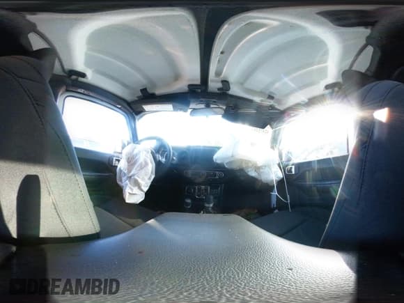 ✅ 2023 Jeep Wrangler • VIN: 1C4JJXN65PW630871 • Lot: 42475267. Wystawiony na IAAI z przebiegiem 47 485 mil. Bezpłatny archiwum sprzedaży aukcyjnych z USA i szczegółowy raport historii pojazdu na DreamBid. Zdjęcie 20.