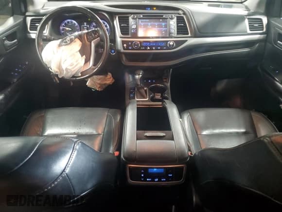 ✅ 2015 Toyota Highlander XLE • VIN: 5TDJKRFH9FS094594 • Lot: 85896255. Listed on Copart with 167,483 mi. Free auction sales archive from the USA and detailed vehicle history report at DreamBid. Image 8.
