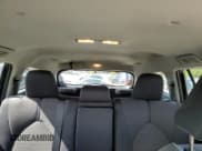 ✅ 2022 Toyota Highlander L • VIN: 5TDCZRBH9NS190234 • Lot: 62581535. Wystawiony na Copart z przebiegiem 50 454 mil. Bezpłatny archiwum sprzedaży aukcyjnych z USA i szczegółowy raport historii pojazdu na DreamBid. Zdjęcie 10.