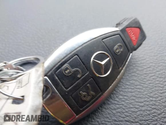 ✅ 2011 Mercedes-Benz GLK 350 • VIN: WDCGG5GB5BF558130 • Lot: 43562989. Wystawiony na IAAI z przebiegiem 134 334 mil. Bezpłatny archiwum sprzedaży aukcyjnych z USA i szczegółowy raport historii pojazdu na DreamBid. Zdjęcie 11.