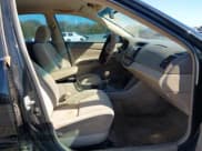 ✅ 2006 Toyota Camry LE • VIN: 4T1BE32K96U156254 • Lot: 43646276. Wystawiony na IAAI z przebiegiem 349 296 mil. Bezpłatny archiwum sprzedaży aukcyjnych z USA i szczegółowy raport historii pojazdu na DreamBid. Zdjęcie 5.