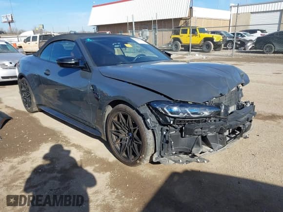 ✅ 2022 BMW M4 Competition xDrive • VIN: WBS33BA00NCJ63924 • Lot: 41549620. Listed on IAAI with 9,046 mi. Free auction sales archive from the USA and detailed vehicle history report at DreamBid. Image 1.