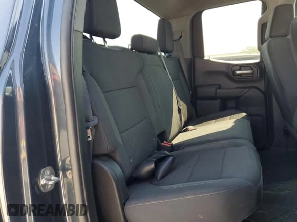 ✅ 2020 Chevrolet Silverado 1500 LT • VIN: 1GCRWCED2LZ162148 • Lot: 68506474. Wystawiony na Copart z przebiegiem 150 966 mil. Bezpłatny archiwum sprzedaży aukcyjnych z USA i szczegółowy raport historii pojazdu na DreamBid. Zdjęcie 10.