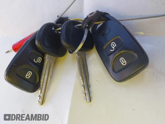 ✅ 2010 Hyundai Santa Fe GLS • VIN: 5NMSG3ABXAH402809 • Лот: 43656126. Опубликован ранее на IAAI с пробегом 42 676 миль. Бесплатный доступ к архиву аукционных продаж из США и подробный отчёт об истории автомобиля на DreamBid. Изображение 11.