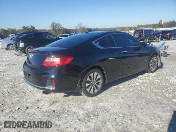 ✅ 2015 Honda Accord EX-L • VIN: 1HGCT1B81FA004947 • Лот: 90951535. Опубликован ранее на Copart с пробегом 137 740 миль. Бесплатный доступ к архиву аукционных продаж из США и подробный отчёт об истории автомобиля на DreamBid. Изображение 3.