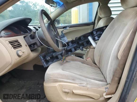 ✅ 2007 Buick Lucerne CX • VIN: 1G4HP57217U110797 • Лот: 71699745. Опубликован ранее на Copart с пробегом 224 649 миль. Бесплатный доступ к архиву аукционных продаж из США и подробный отчёт об истории автомобиля на DreamBid. Изображение 7.