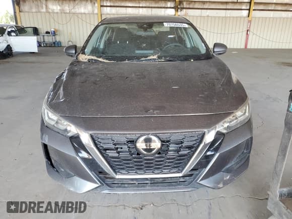 ✅ 2021 Nissan Sentra S • VIN: 3N1AB8BV3MY240163 • Lot: 70756535. Wystawiony na Copart z przebiegiem 74 303 mil. Bezpłatny archiwum sprzedaży aukcyjnych z USA i szczegółowy raport historii pojazdu na DreamBid. Zdjęcie 5.