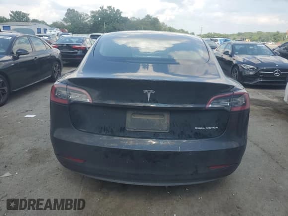 ✅ 2022 Tesla Model 3 Long Range • VIN: 5YJ3E1EB4NF190425 • Lot: 64841925. Wystawiony na Copart z przebiegiem 142 316 mil. Bezpłatny archiwum sprzedaży aukcyjnych z USA i szczegółowy raport historii pojazdu na DreamBid. Zdjęcie 6.