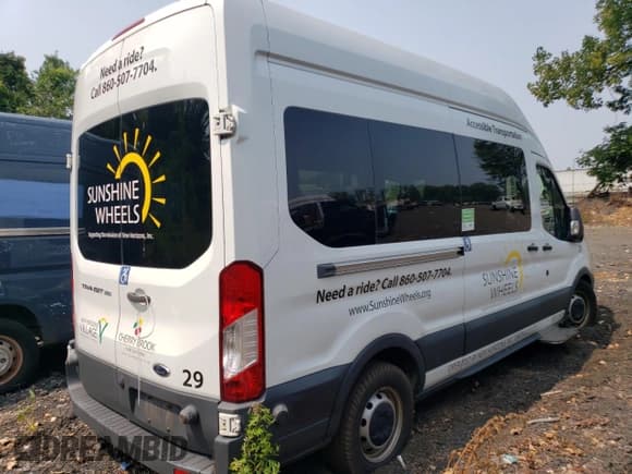 ✅ 2016 Ford Transit Passenger XL • VIN: 1FBAX2XM3GKB16851 • Лот: 66915755. Опубликован ранее на Copart с пробегом 150 200 миль. Бесплатный доступ к архиву аукционных продаж из США и подробный отчёт об истории автомобиля на DreamBid. Изображение 3.