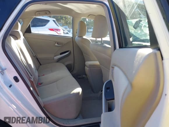 ✅ 2011 Toyota Prius I • VIN: JTDKN3DU1B5294717 • Lot: 43586748. Wystawiony na IAAI z przebiegiem 142 839 mil. Bezpłatny archiwum sprzedaży aukcyjnych z USA i szczegółowy raport historii pojazdu na DreamBid. Zdjęcie 8.