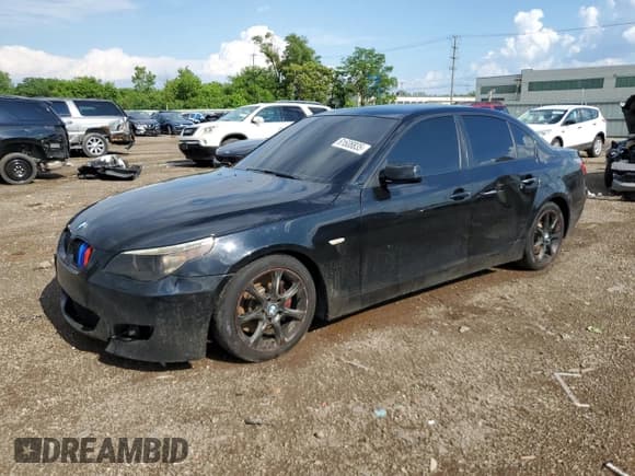 ✅ 2004 BMW 5 Series 545i • VIN: WBANB33504B113561 • Лот: 61608835. Опубликован ранее на Copart с пробегом 170 069 миль. Бесплатный доступ к архиву аукционных продаж из США и подробный отчёт об истории автомобиля на DreamBid. Изображение 1.