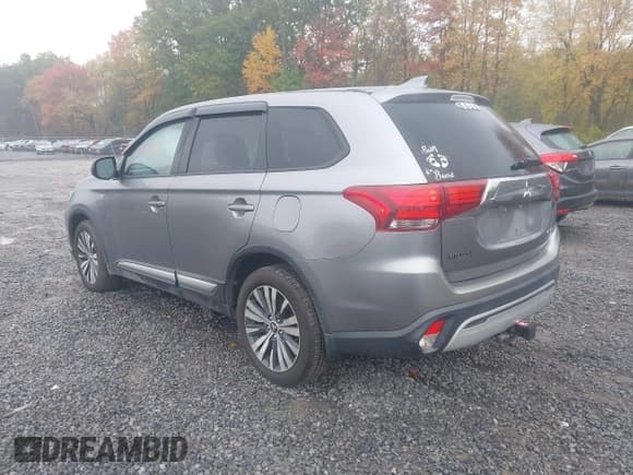 ✅ 2019 Mitsubishi Outlander ES • VIN: JA4AZ3A38KZ015116 • Lot: 43447252. Listed on IAAI with 93,264 mi. Free auction sales archive from the USA and detailed vehicle history report at DreamBid. Image 3.