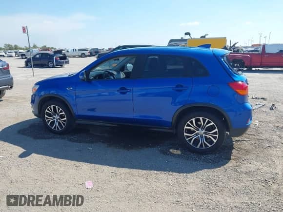 2018 Mitsubishi Outlander SE z VIN JA4AP3AWXJZ036094, wystawiony jako IAAI lot #43423077 z przebiegiem 278 631 mil mil oraz . Historia ofert i sprzedaży dostępna na DreamBid. Obrazek 14.