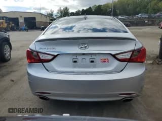 ✅ 2013 Hyundai Sonata SE • VIN: 5NPEC4ACXDH674226 • Lot: 72578694. Listed on Copart with 142,716 mi. Free auction sales archive from the USA and detailed vehicle history report at DreamBid. Image 6.