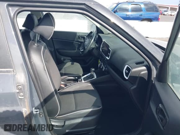 ✅ 2023 Hyundai Venue Limited • VIN: KMHRC8A3XPU274066 • Lot: 40841715. Listed on IAAI with 23,989 mi. Free auction sales archive from the USA and detailed vehicle history report at DreamBid. Image 5.