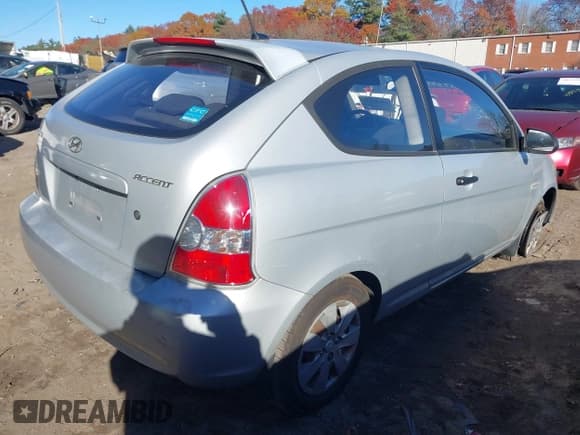 ✅ 2008 Hyundai Accent GS • VIN: KMHCM36C88U095153 • Лот: 40848236. Опубликован ранее на IAAI с пробегом 163 552 миль. Бесплатный доступ к архиву аукционных продаж из США и подробный отчёт об истории автомобиля на DreamBid. Изображение 4.