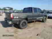 ✅ 2005 Chevrolet Silverado 1500 LS • VIN: 1GCEK19V45E151261 • Lot: 61556275. Wystawiony na Copart z przebiegiem 329 943 mil mil. Skorzystaj z bezpłatnego archiwum sprzedaży aukcyjnych z USA i zobacz szczegółowy raport historii pojazdu na DreamBid. Zdjęcie 3.