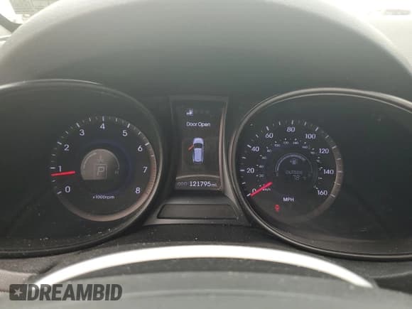 ✅ 2013 Hyundai Santa Fe Sport • VIN: 5XYZU3LA9DG027053 • Лот: 64572264. Опубликован ранее на Copart с пробегом 121 795 миль. Бесплатный доступ к архиву аукционных продаж из США и подробный отчёт об истории автомобиля на DreamBid. Изображение 9.