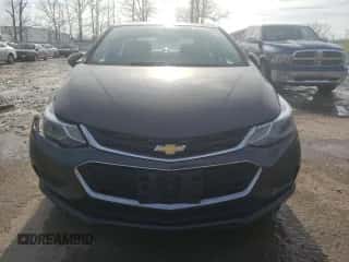 2017 Chevrolet Cruze LT z VIN 1G1BE5SM9H7144732, wystawiony jako Copart lot #68511212 z przebiegiem 92 582 mil mil oraz . Historia ofert i sprzedaży dostępna na DreamBid. Obrazek 5.